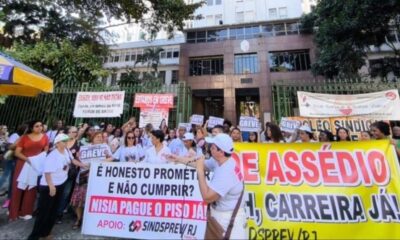 profissionais protestam contra decisões do governo Lula
