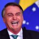 Bolsonaro ironiza matéria do UOL que o liga a Maduro ao som de Pabllo Vittar