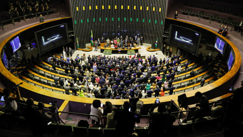 PEC da Anistia passa pelo primeiro turno na Câmara dos Deputados