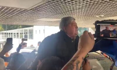 Datena é alvo de protestos na convenção do PSDB em São Paulo