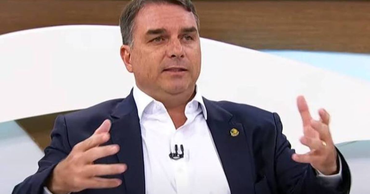 PF aponta áudio de encontro entre Bolsonaro e Ramagem discutindo investigação sobre Flávio, veja o posicionamento do senador