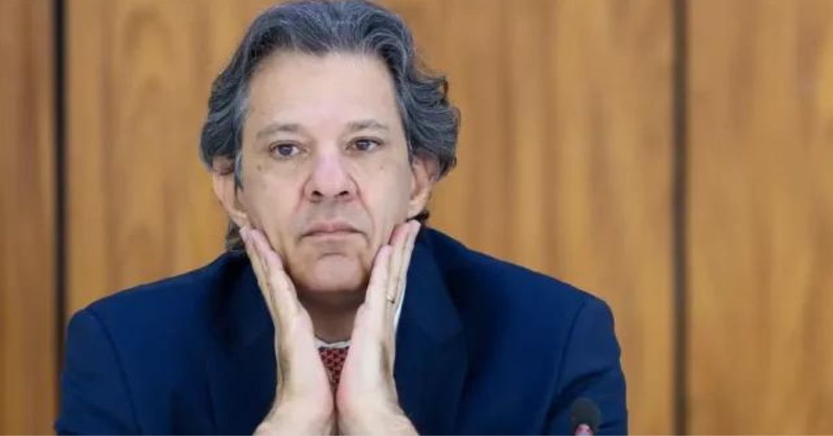 Post polêmico de Haddad volta à tona: gasolina alta e a possibilidade de dois impeachments