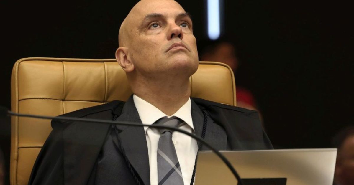 PM Consulta Dados Sigilosos de Contratado em Obra na Residência de Moraes