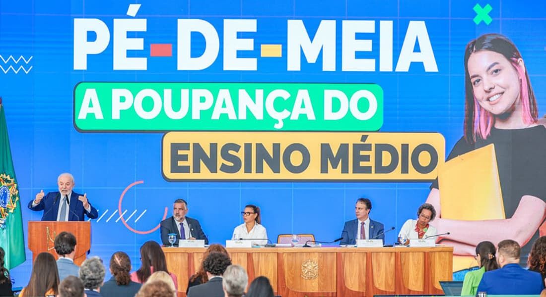 Governo bloqueia R$ 500 milhões do Programa Pé-de-Meia