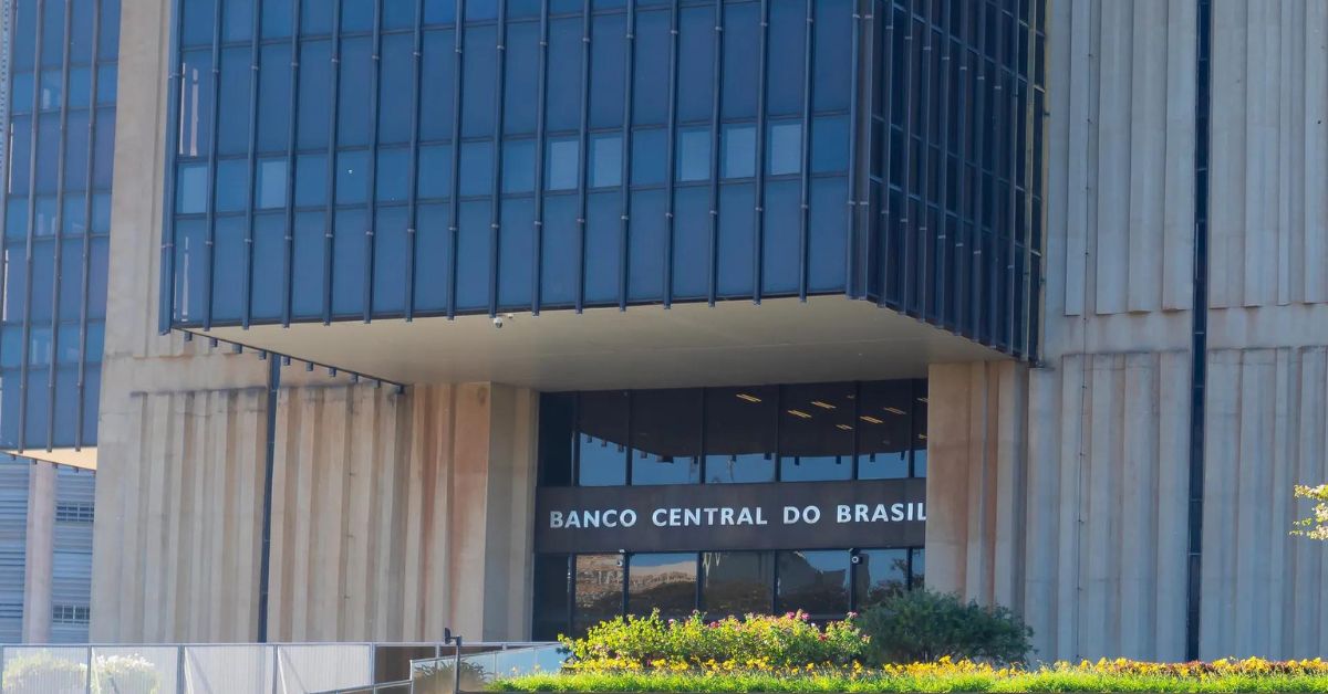 ROMBO: Brasil registra déficit de R$ 36 bilhões nas contas externas em agosto; veja os detalhes