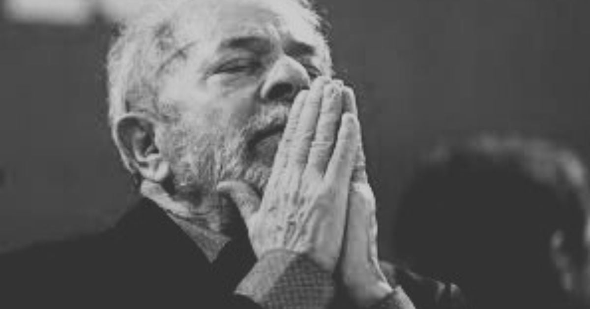 Lula relata que ficou horas em avião “esperando o milagre de Deus”