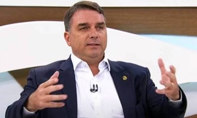 Flávio Bolsonaro afirma: ‘Por mais que seja repugnante pensar em matar, não é crime’