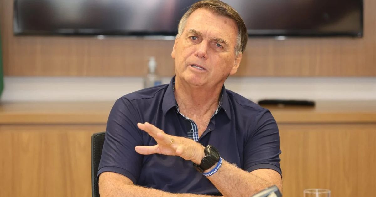 Bolsonaro se pronúncia sobre a prisão de Braga Netto