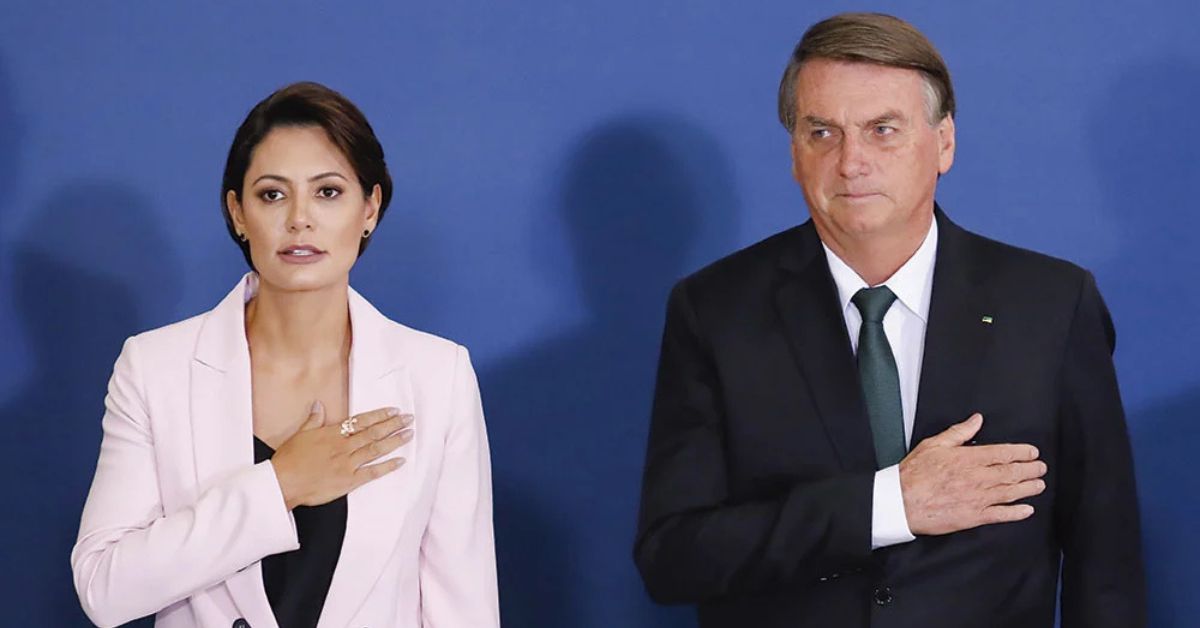 Bolsonaro considera Michelle um nome forte para a Presidência; veja vídeo