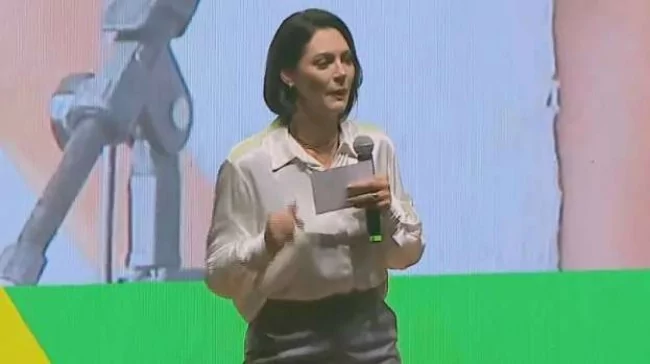 Michelle Bolsonaro reage à delação de Mauro Cid e seu gesto viraliza na web!