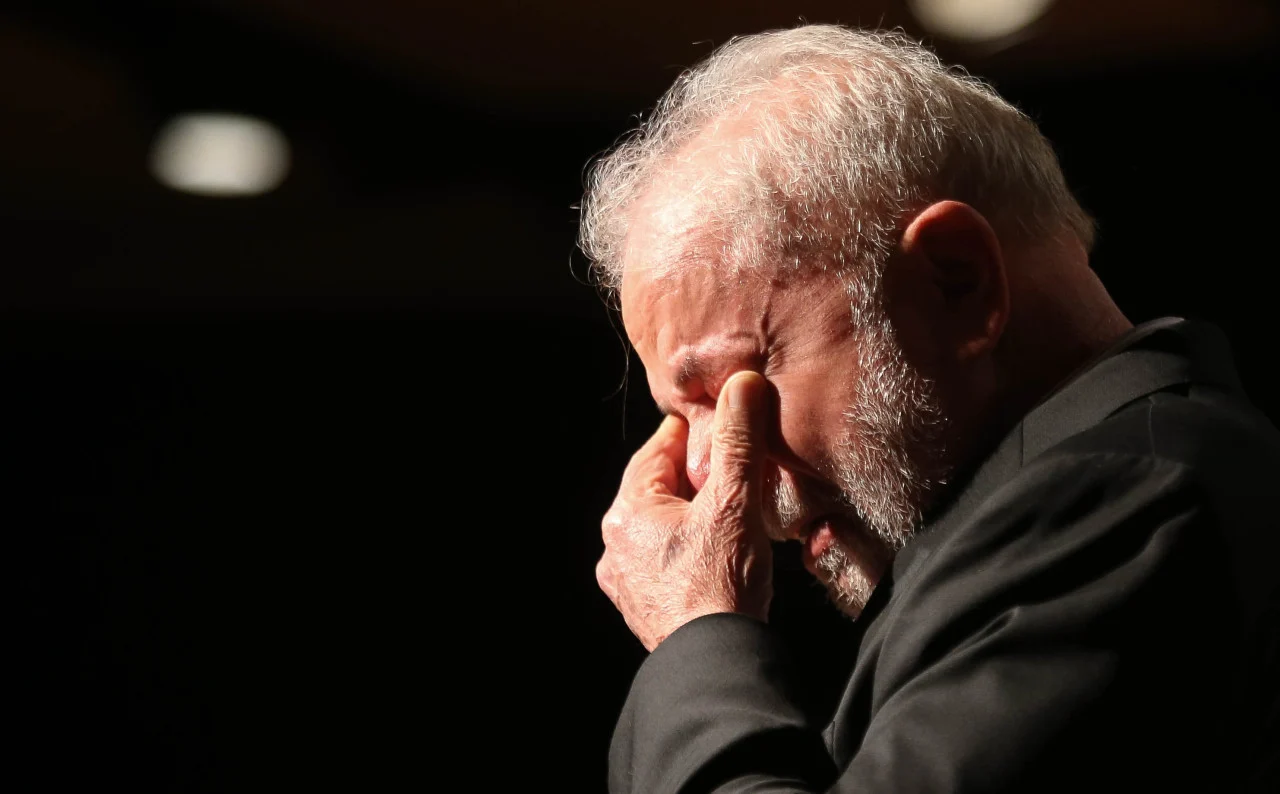 População Reage: Desaprovação de Lula Chega ao Pior Patamar do Mandato, segundo pesquisa
